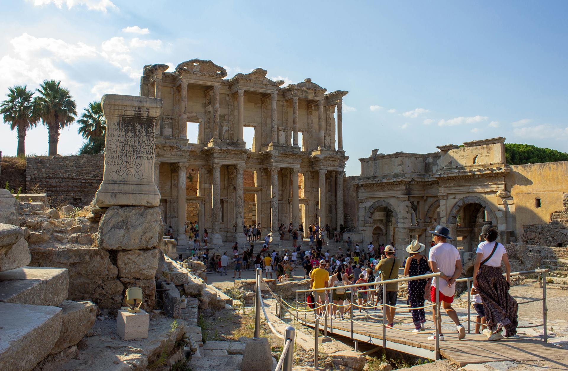 Top 6 greșeli pe care le fac turiștii cu internetul în Turcia