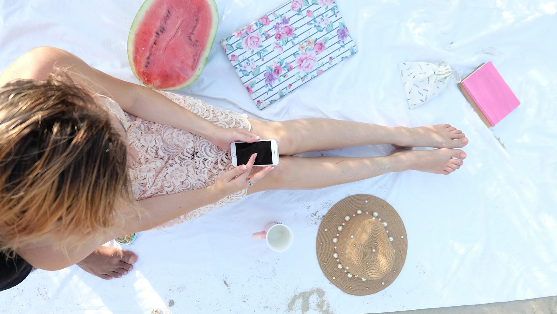 De ce un eSIM preplătit îți garantează „zero surprize” la factura de după vacanța în Turcia